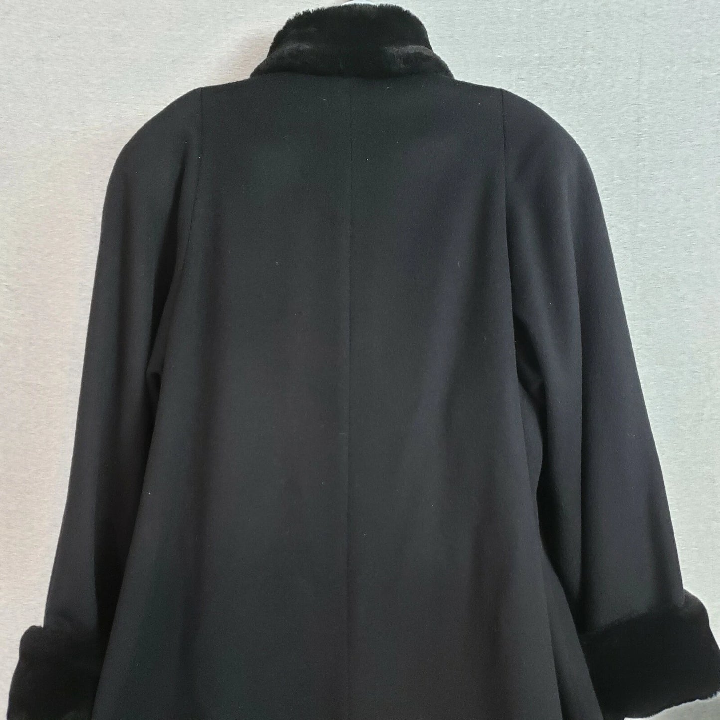 Albert Nipon Black Wool Maxi Coat Faux Fur Collar Cuffs Size 10 Vintage Elegant