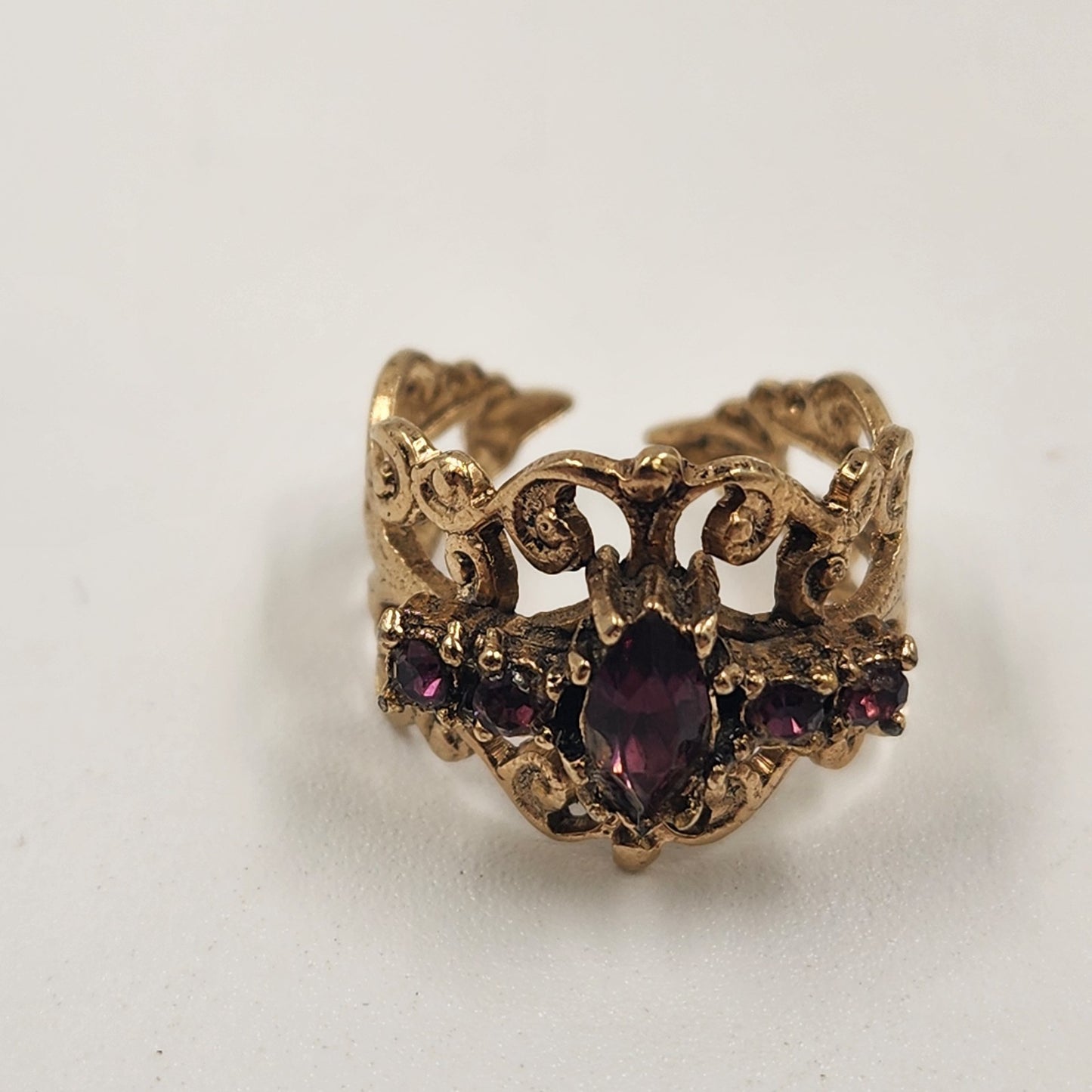 Gold Tone Filigree Ring Garnet Red Oval Stone Open Shank Size 6.25-6.5