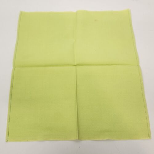 4 Pc Lime Green Linen Dinner Napkins Dining Table Spring Cloth Vintage 17" x 14"
