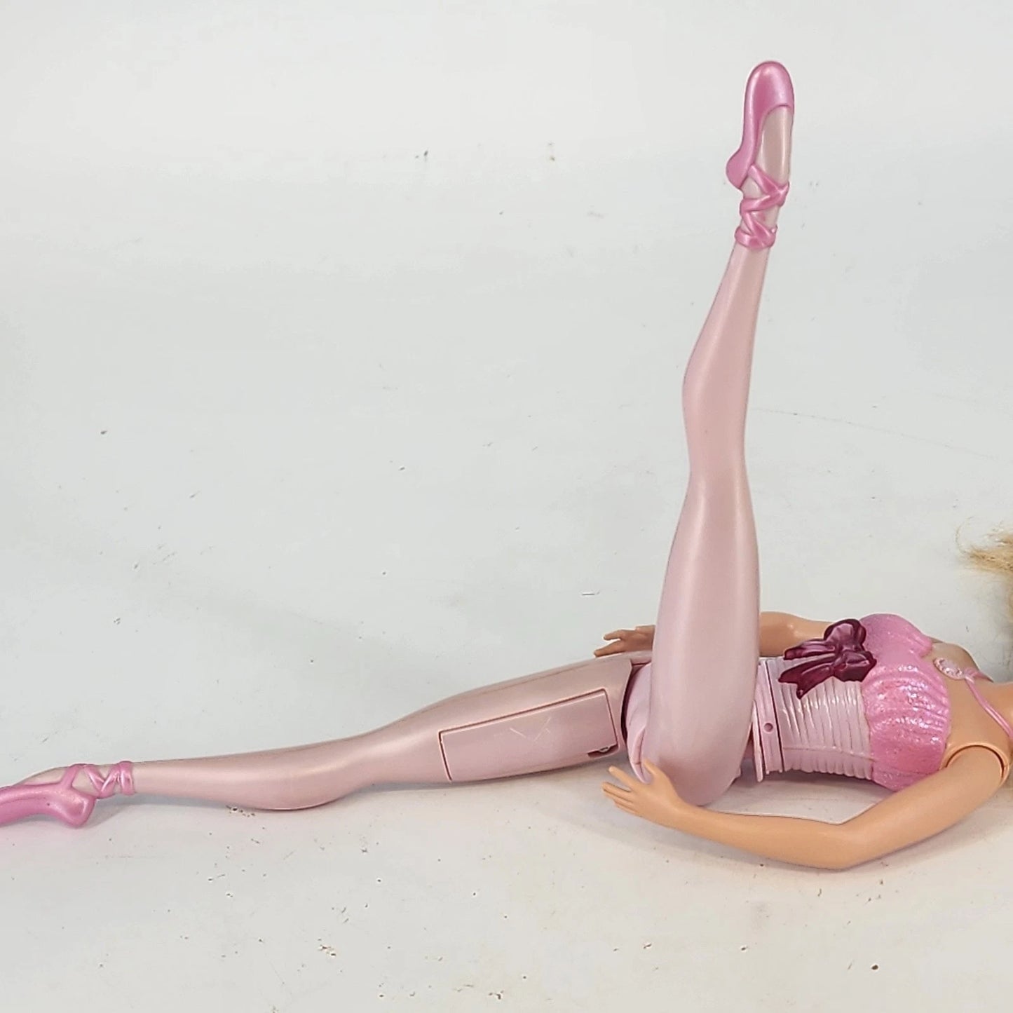 Mattel Prima Ballerina Barbie Doll Blonde Pink Ballet Collectible
