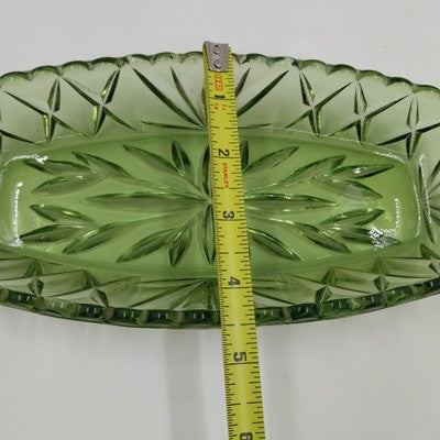 Hazel Atlas Avocado Green Oblong Relish Dish with Prescut Star Motif – 9.5 × 4.5″