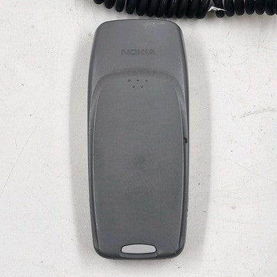 Nokia 2260 Silver Cellphone w Car Charger Battery Vintage Collectors Item As is