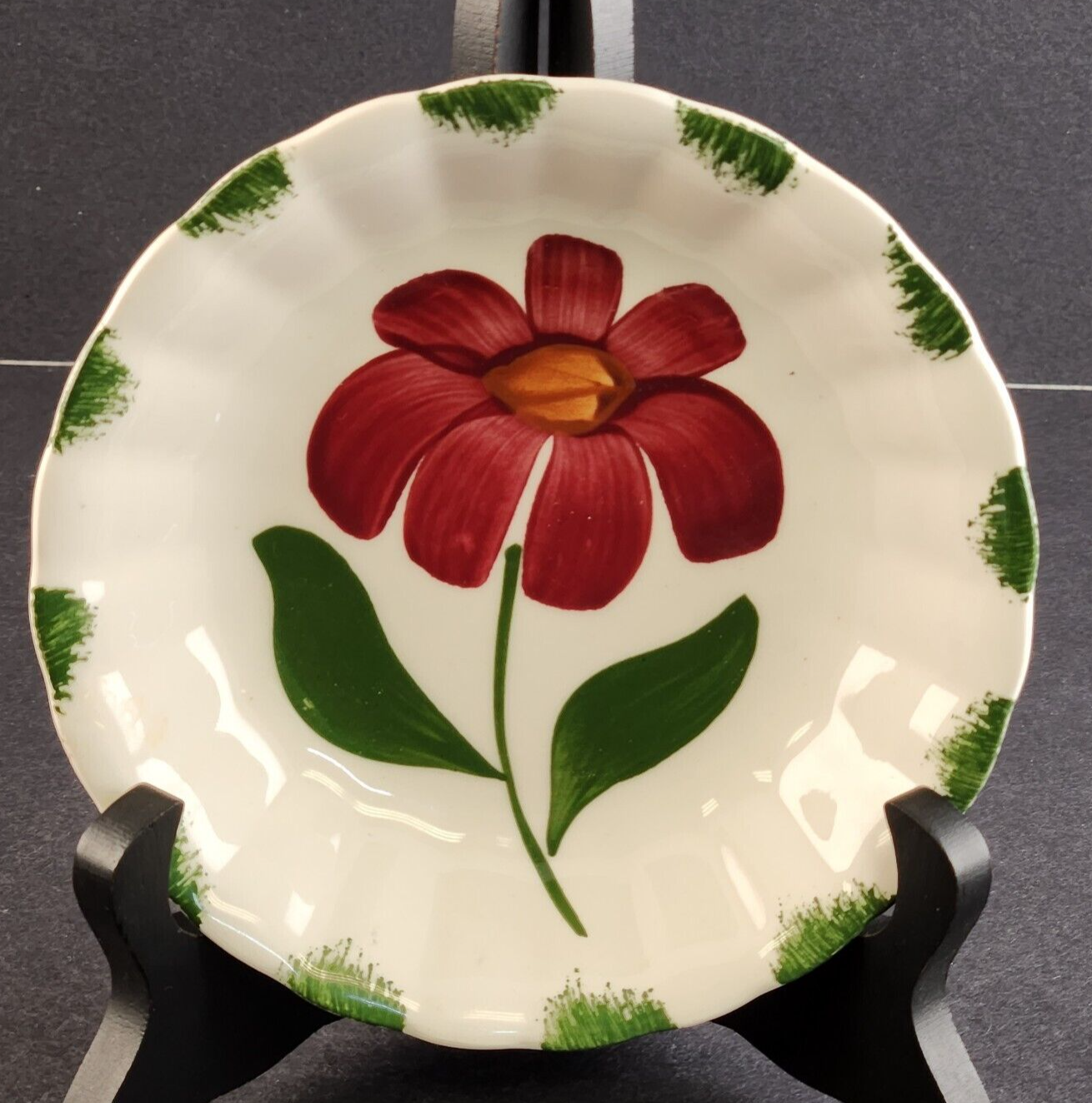 Southern Potteries Blue Ridge Beth Design Hand Painted Desert Bowl 5½"