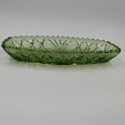 Hazel Atlas Avocado Green Oblong Relish Dish with Prescut Star Motif – 9.5 × 4.5″