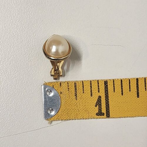 Teardrop Faux Pearl Clip-On Earrings Gold Tone Setting 0.5" Long Vintage