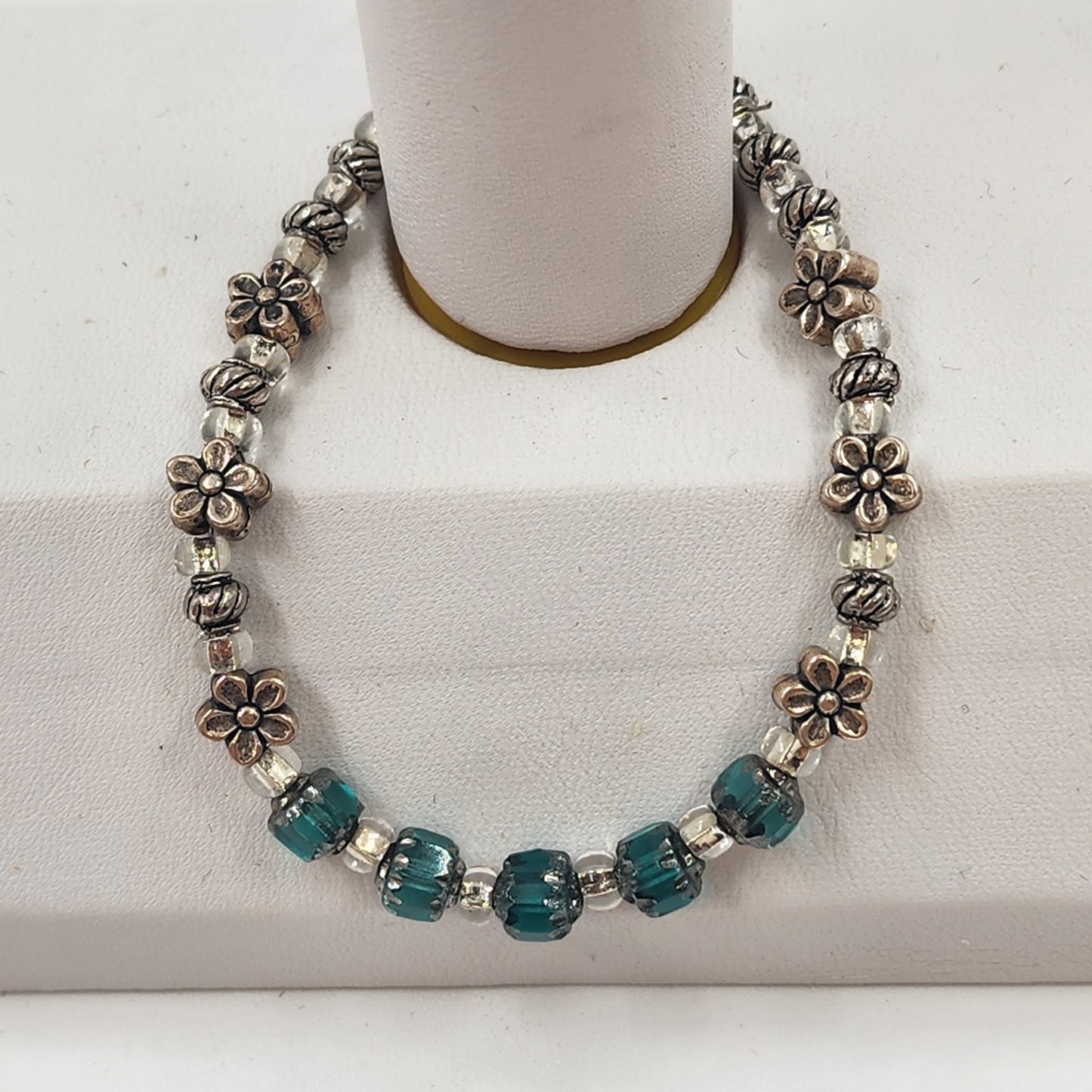 Teal Crystal Glass Rhinestone Bracelet with Gold Tone Floral Round Beaded 7"