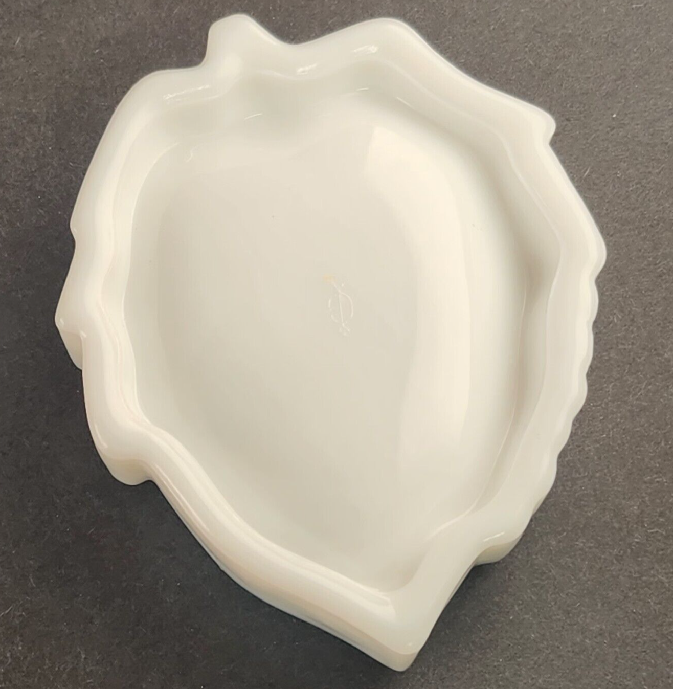 Imperial Glass White Milk Glass Trinket Dish Grape Leaf Spoon Rest Vintage 4.75"