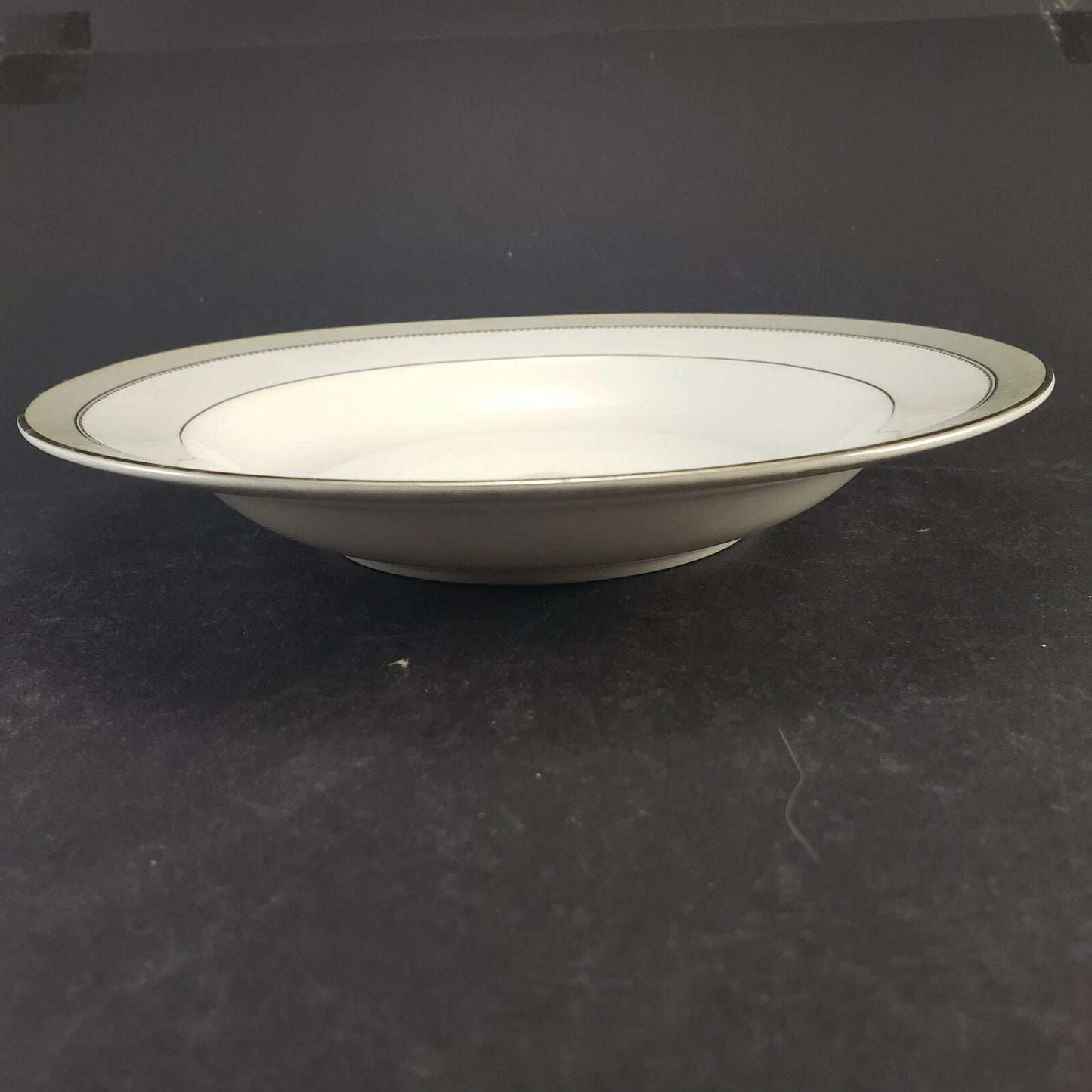 Mikasa Platinum Crown Soup Bowl L3428 Fine China 8.5" Silver Trim Vtg Thailand
