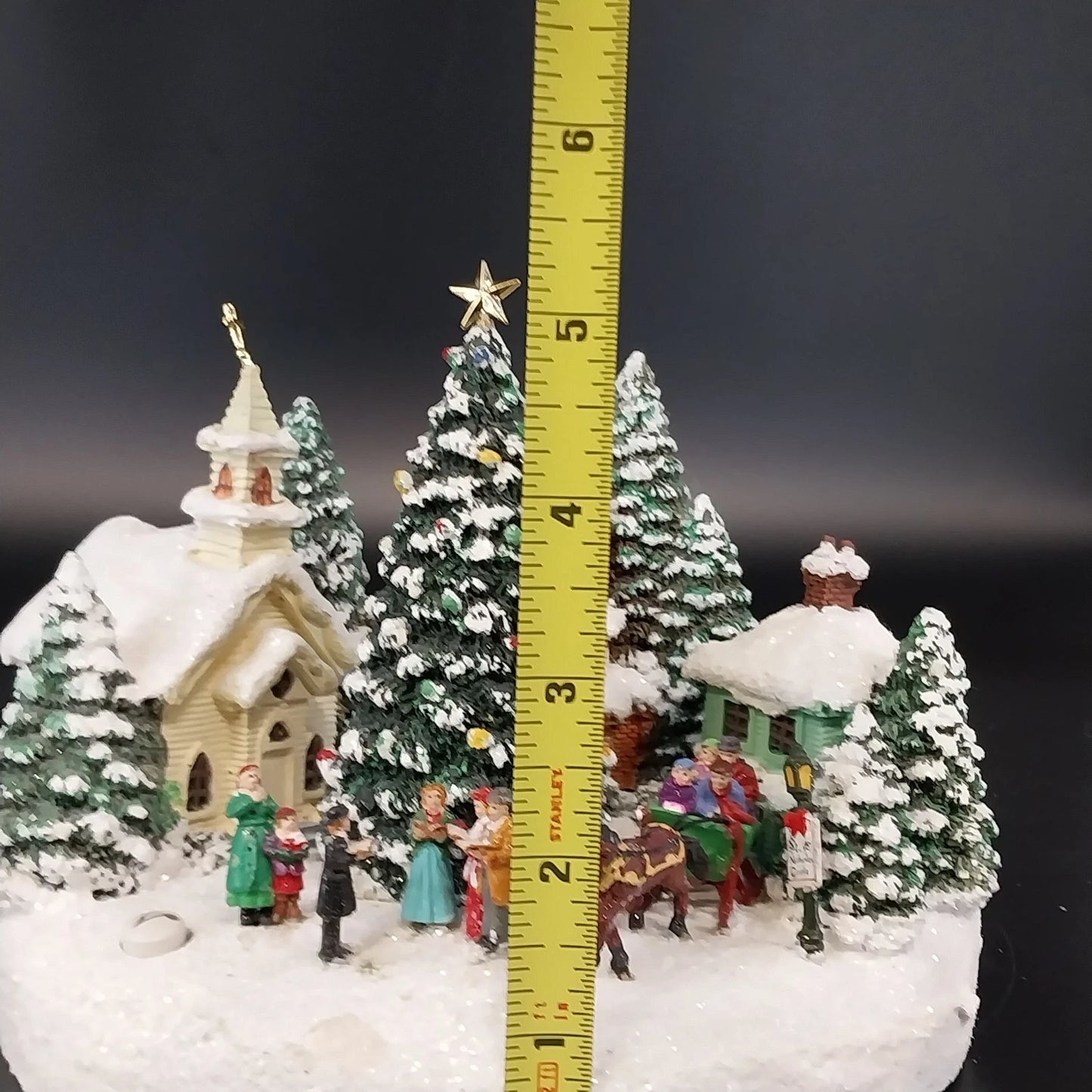Thomas Kinkade St Nicholas Circle 1993 Lighted Musical Village "Deck The Halls"