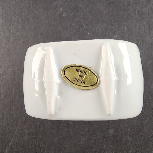 Handcrafted Porcelain Christmas Napkin Rings NOS Set of 4 Poinsettia and Holly