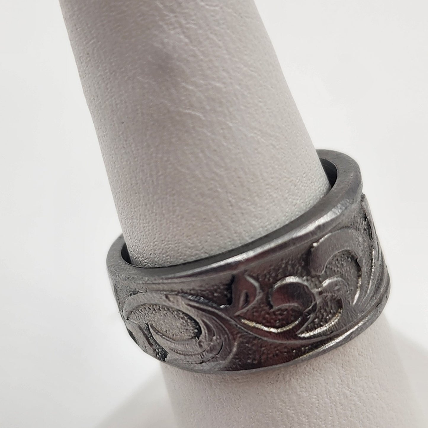 Silver Tone Ornate Band Ring Size 6.75 Filigree Scrollwork Design