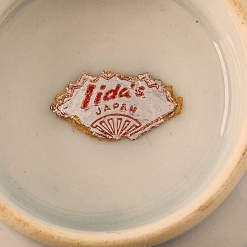 Lida's Arita-Ware White Porcelain Small Bowl Japan Blue Berry and Vine Pattern