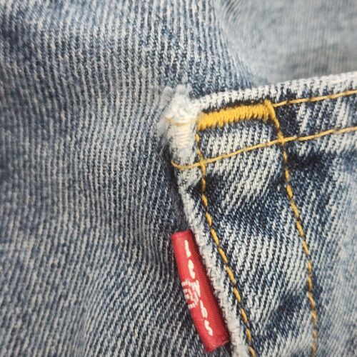 Levi's 550 Men's Jeans 32 x 32 Classic Relaxed Fit Blue Medium Stonewash Red Tab