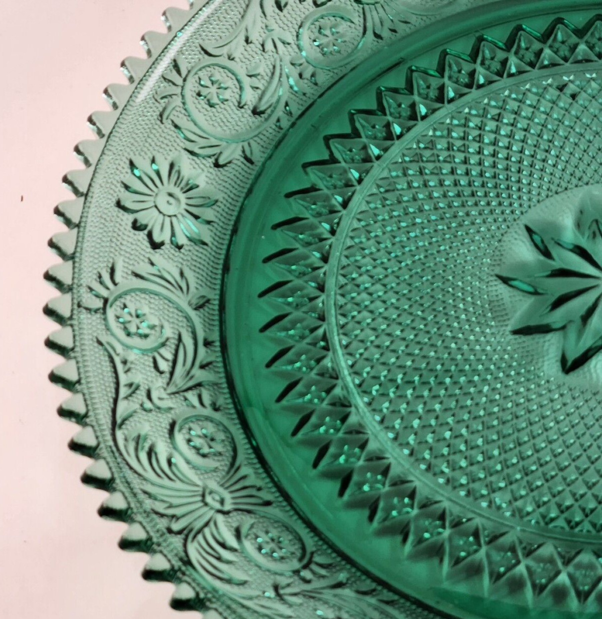 Indiana Glass Spruce Sandwich Tiara Green Platter Ribbed Trim Impressed Design