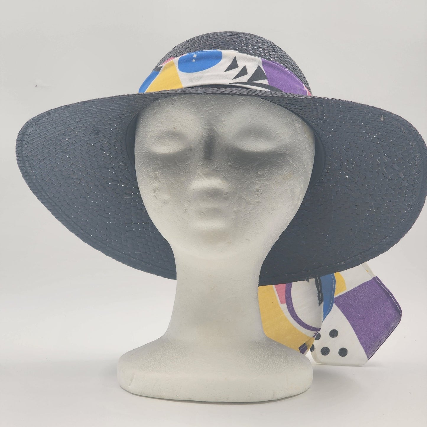 Women's Straw Sun Hat Wide Brim Black Colorful Bandana Cherry Band Medium NOS