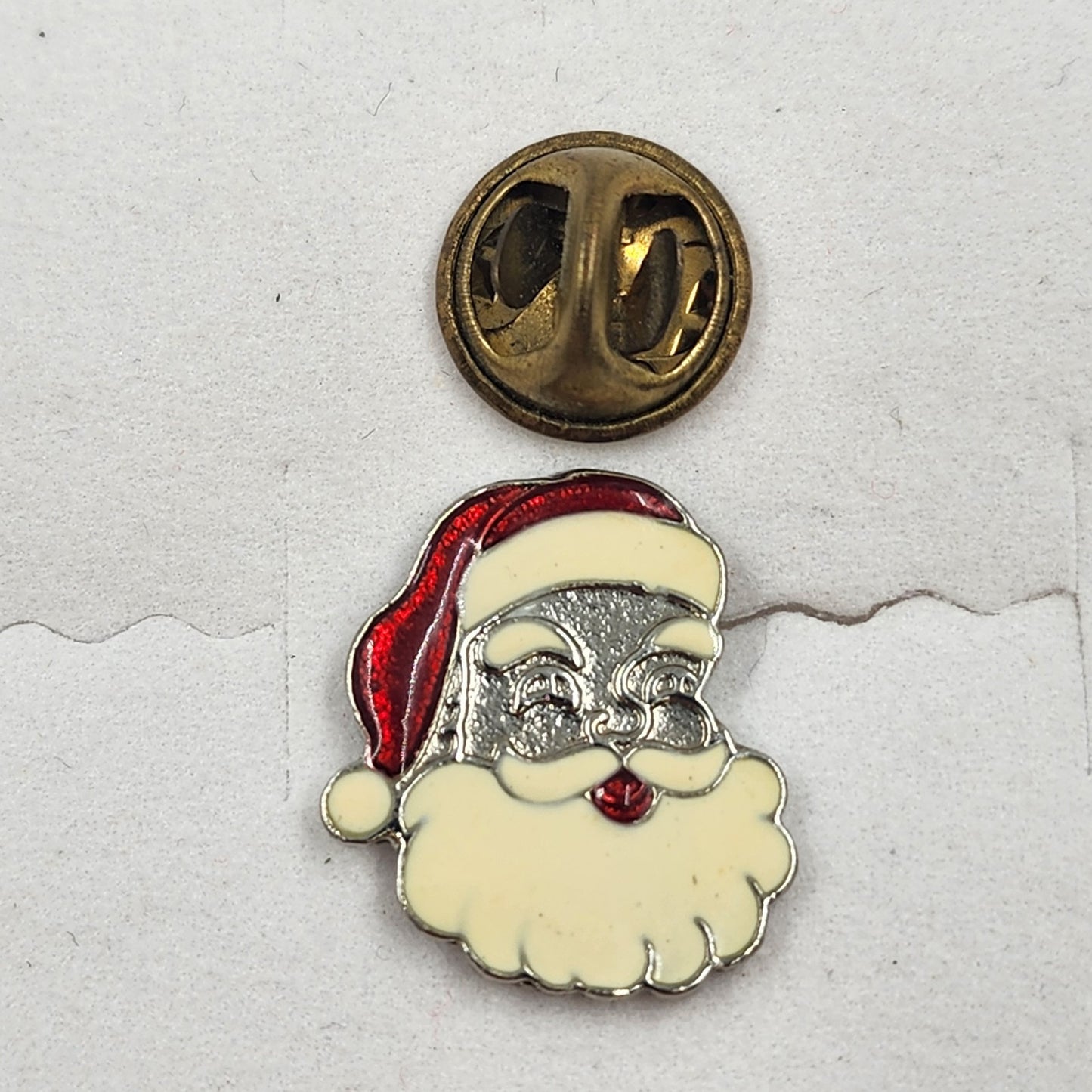 Christmas Santa Claus Head Enamel Brooch Lapel Pin Red White Gold Tone Vintage