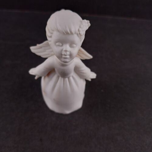Boy & Girl Kissing Angels Molded Plastic Christmas Collectible Figurines Vtg 3"