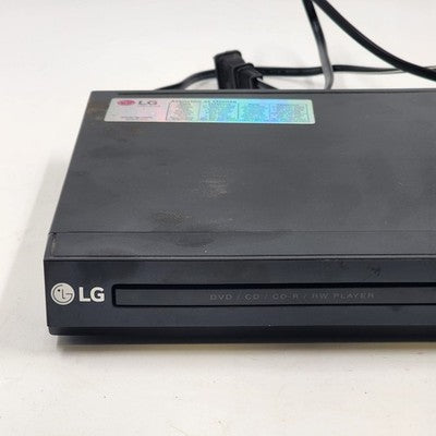 LG DP132 DVD Player w USB Direct Recording Black + Remote & AV Cables Untested