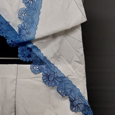 1 Pair Of Solid White Cafe & Valance Curtains w Scalloped Blue Lace Floral Trim