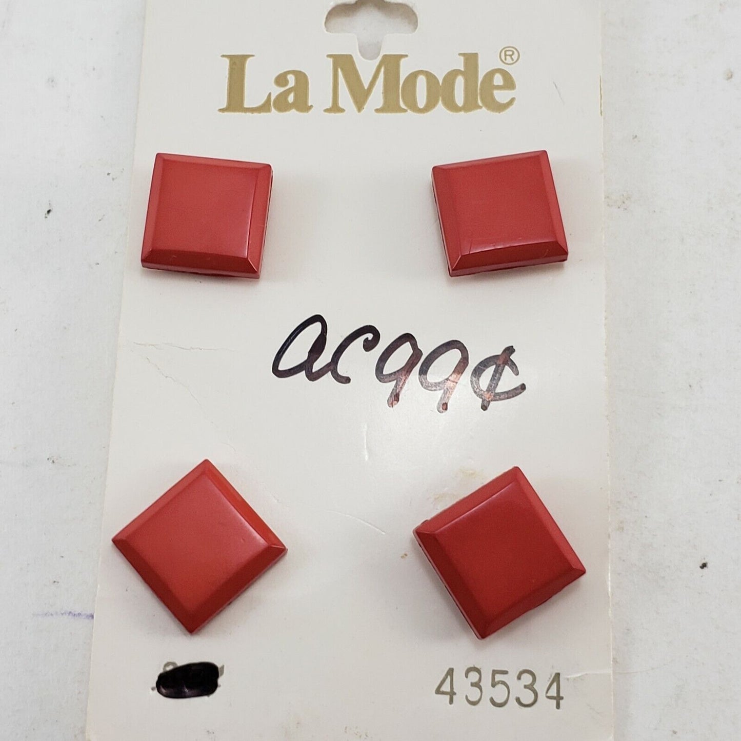 15 Vintage Buttons La Mode LeChic Red Orange Mother of Pearl Green Italy