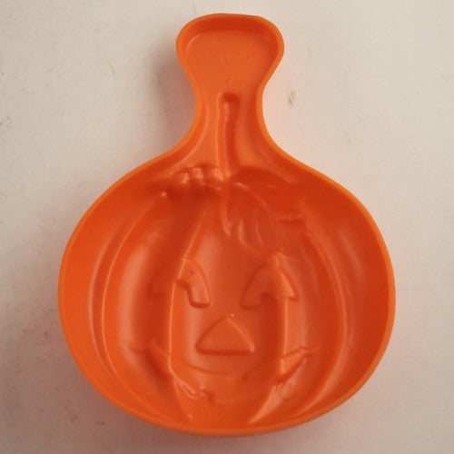 21 Plastic Cookie Cutters Press Easter Valentine Halloween Christmas Love Bunny
