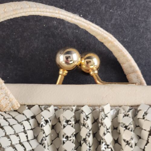 Whiting and Davis White Mesh Hand Bag Purse w Kiss Closure & Shoulder Strap VTG