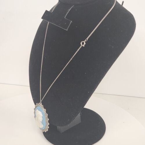 Silvertone Cameo Necklace Blue White Vintage Jewelry 17" chain Costume Filagree