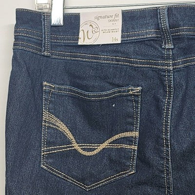 W62 Signature Fit Skinny Boot Cut Blue Denim Jeans Pants Dark Wash Size 14S NWT