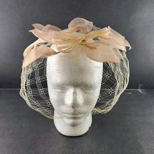 Half Length Face Beige Veil with Floral Petals and Bow Starched Vintage 1950's