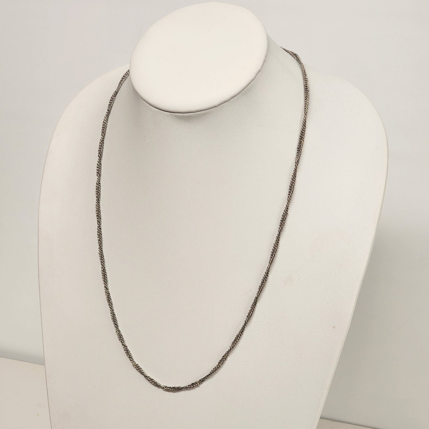 Plain Twisted Rope Chain Necklace Spring Ring Clasp in Silver Tone Metal 12.5"