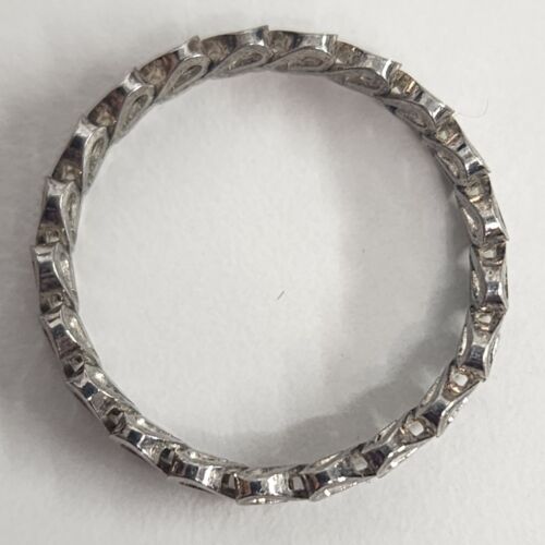 Silver Tone Heart Pattern Ring Vtg Band Style Size 10 Classic Fashion Jewelry