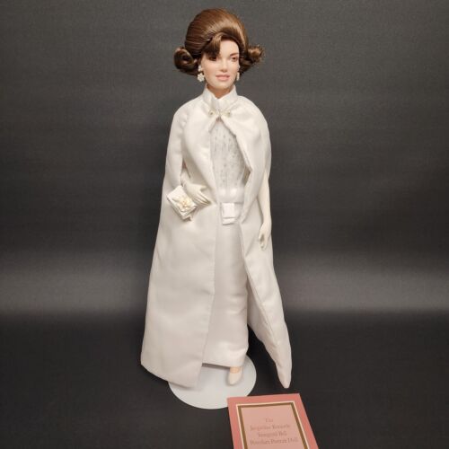 Jacqueline Kennedy Inaugural Ball Porcelain Portrait Doll Franklin Mint