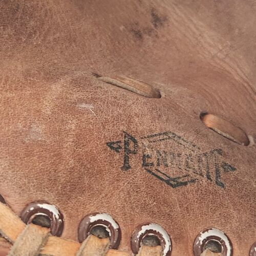 Pennant S370 Leather Baseball Glove RH Thrower 8" Childs Size 1960's Style