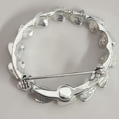 Signed GERRY'S Heart Circle Brooch Silver Tone 1.25" Diameter Vintage