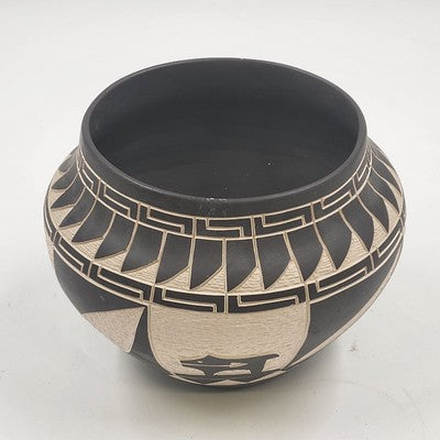 Laguna Pueblo Pottery Vase Bowl 7" Black White Heartline Deer Signed Lucario