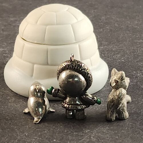 Hallmark Keepsake FROSTY FRIENDS with Husky add on Ornaments And Display Piece 2
