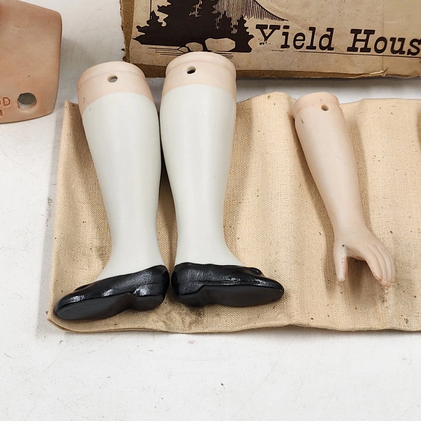 Mary Todd Lincoln Doll Kit Yield House Inc Head Arms Legs Body Fabric & Pattern