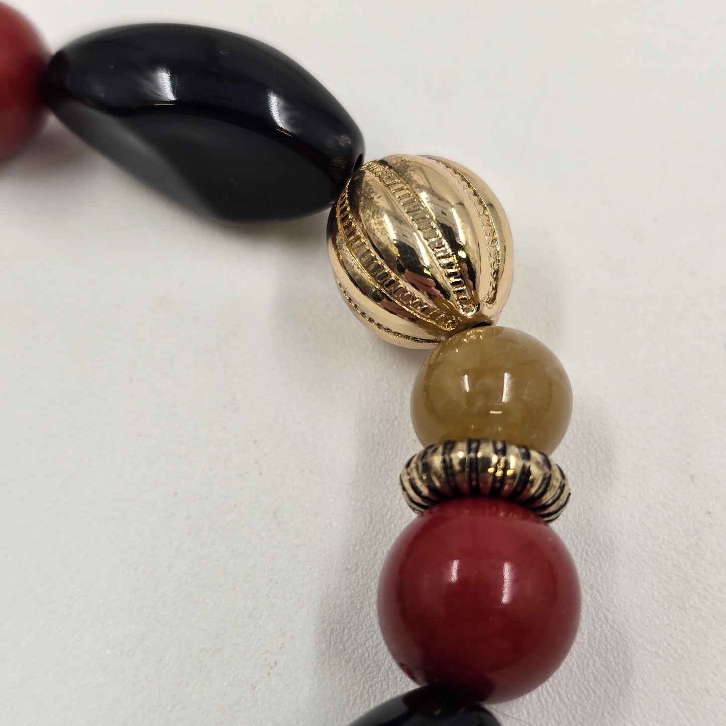 Set of 2 Stretch Bracelets Gold Tone Enamel Black Red Beige Faux Pearl Beads 7"