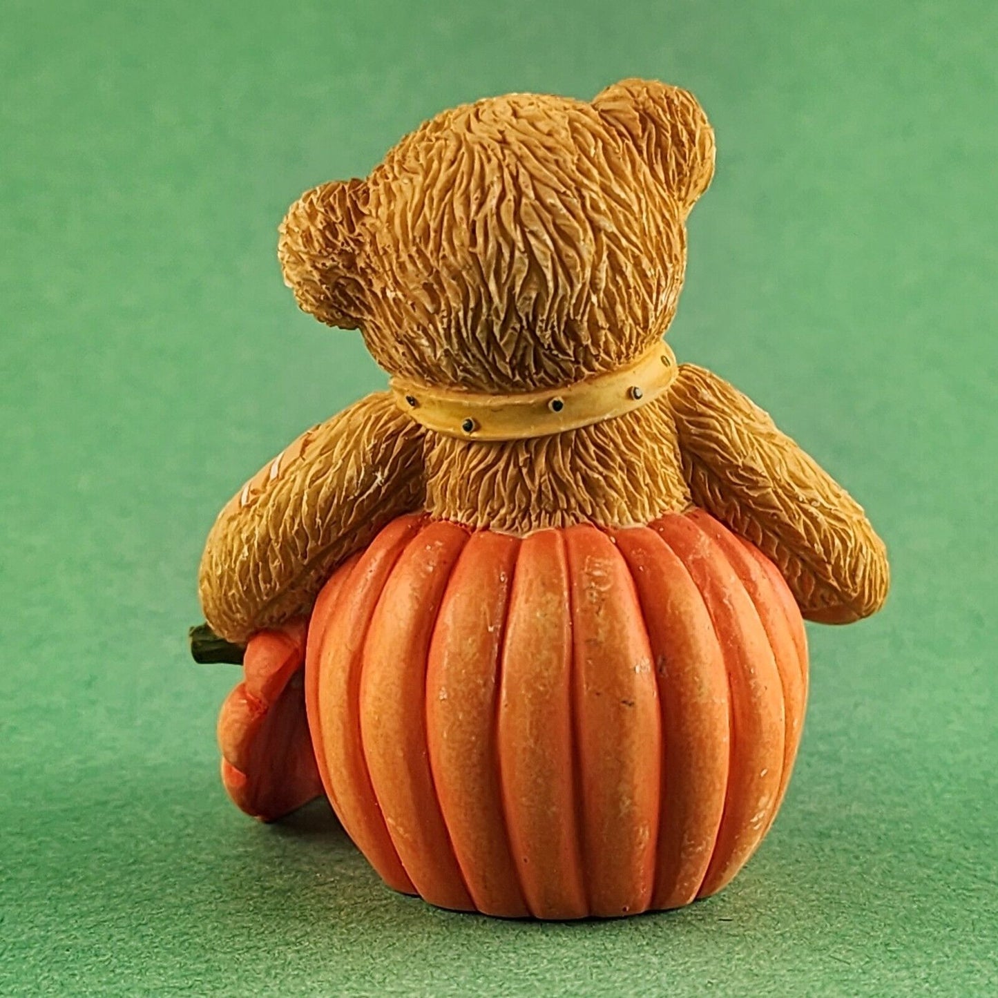 Cherished Teddies Leslie Porcelain Figurines on a pumpkin by Enesco Corp 2001 China