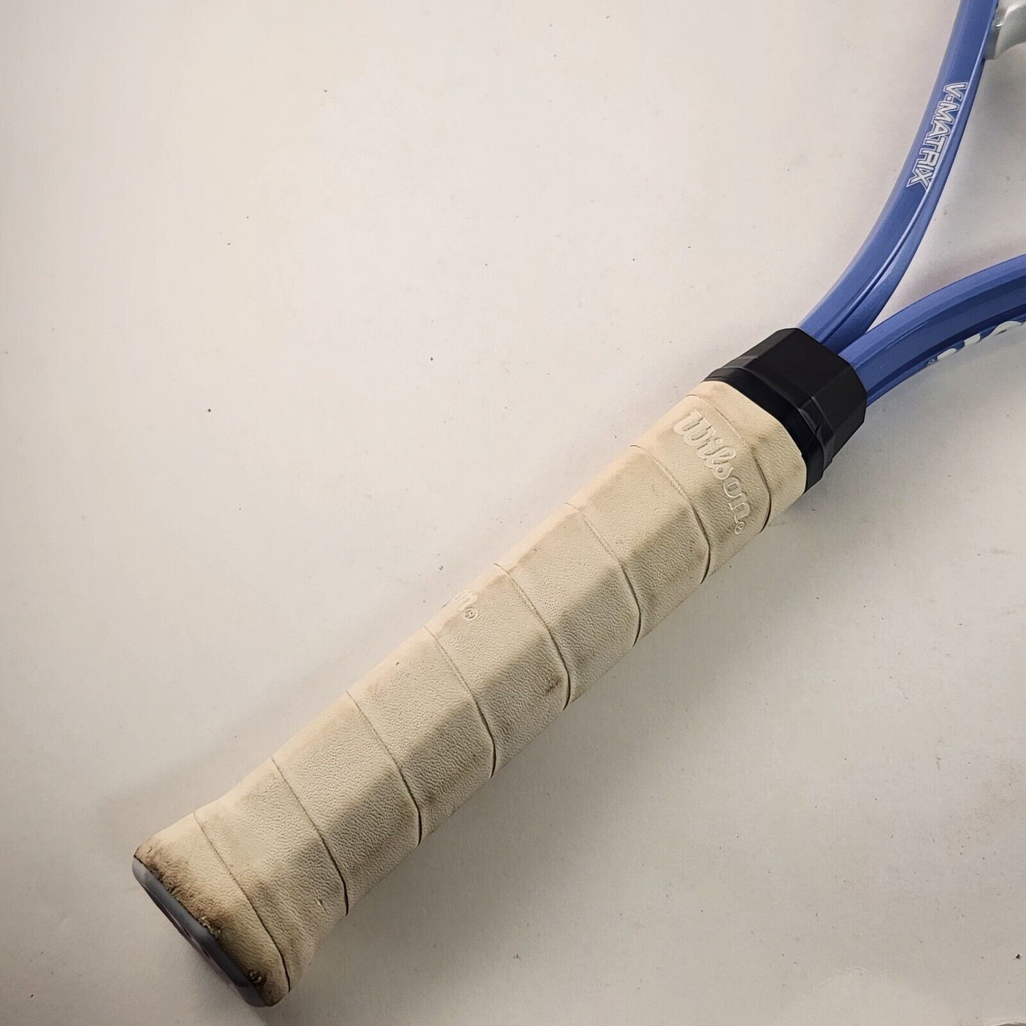 Wilson Tennis Racket Triumph V-Matrix Stop Shock Sleeves Blue L2 4¼ White Grip