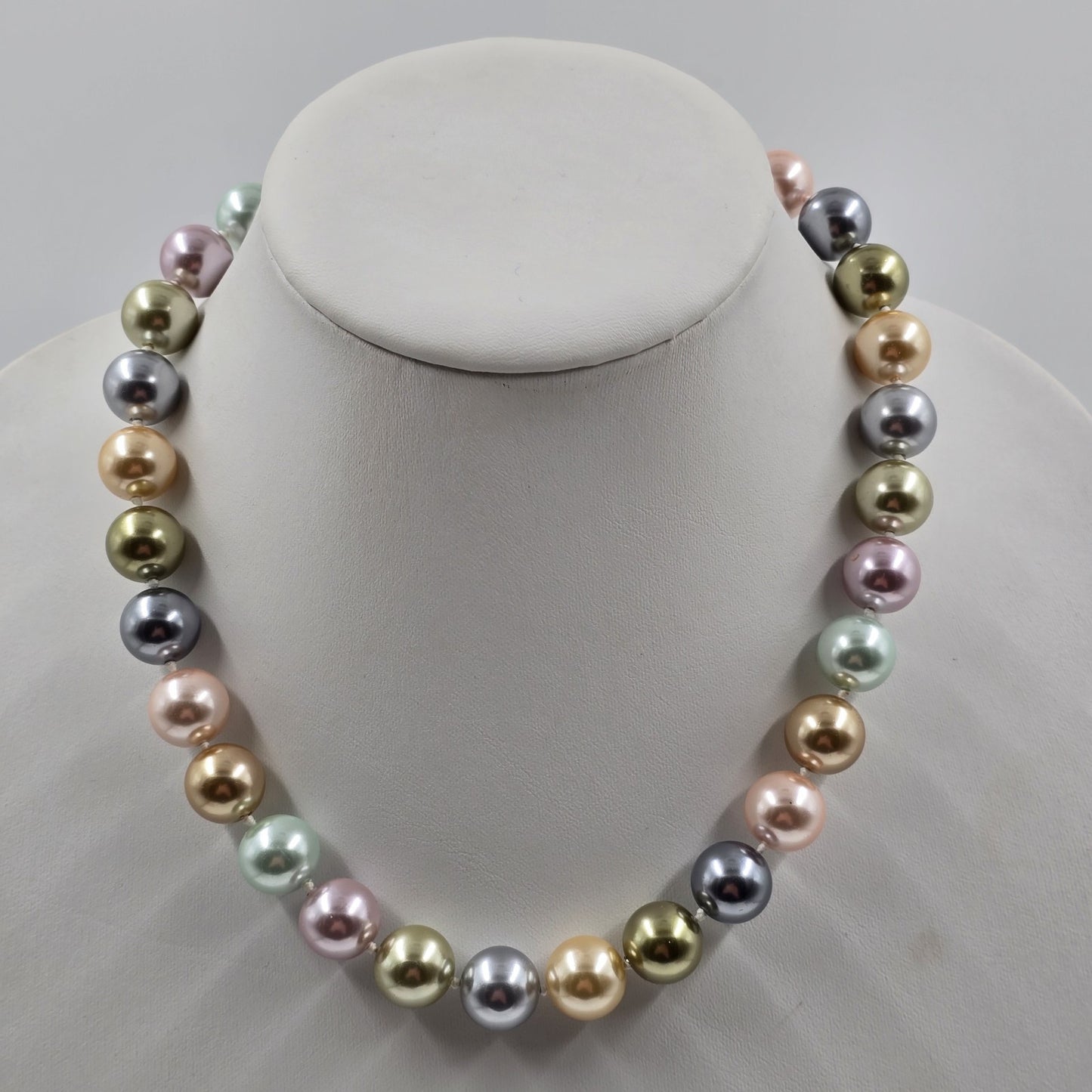 Kenneth Jay Lane Multicolor Faux Pearl Knotted Beads Necklace 9" 2009