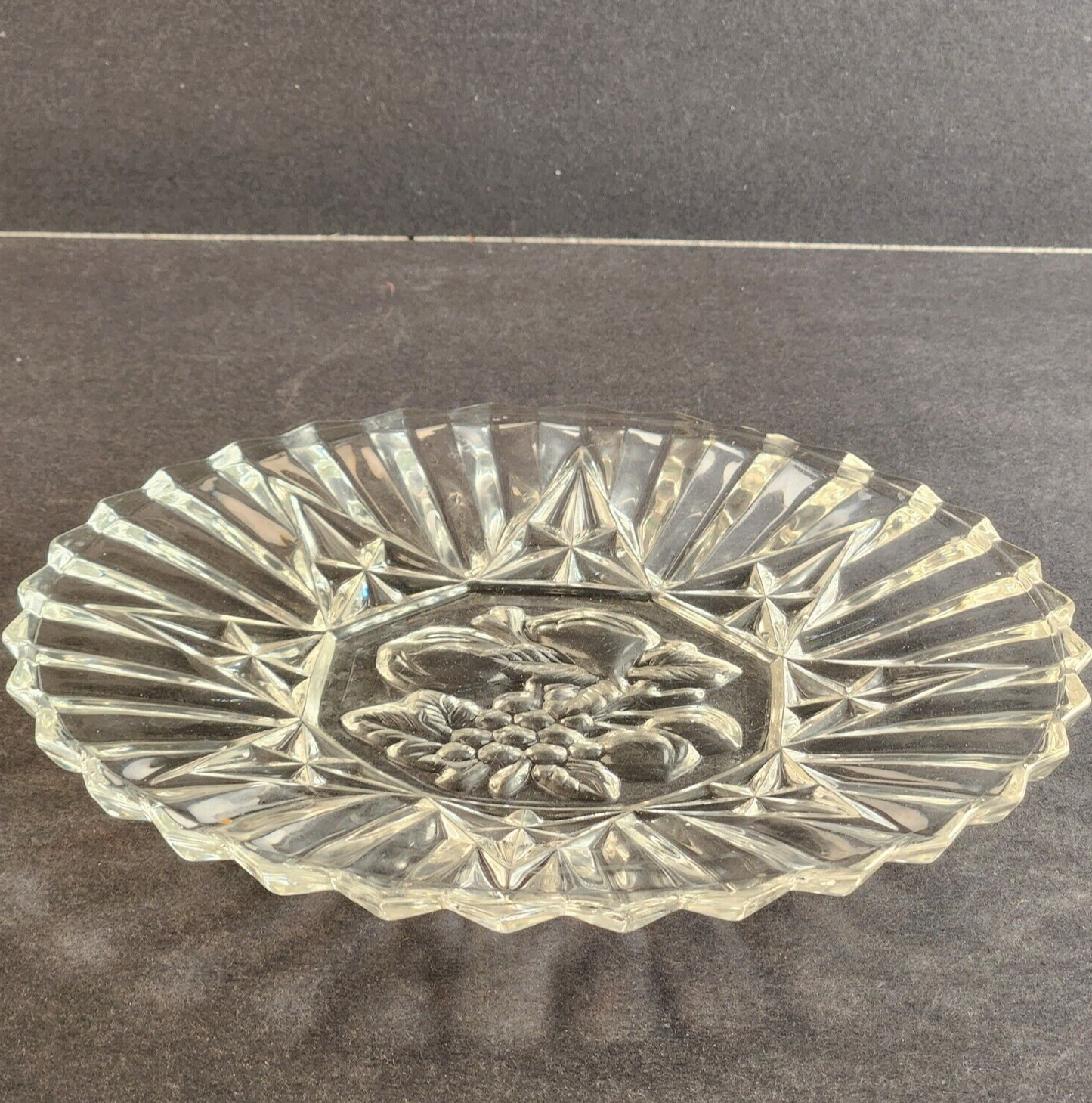 Federal Cut Glass Pioneer Pressed Fruits & Vegetable 8" Diam Dessert Salad Plate
