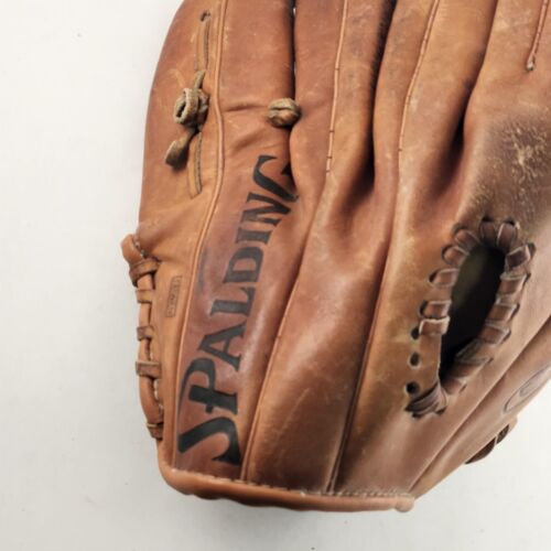 Spalding SAL Bando 42-5395 RHT 11" Baseball Softball Glove Top Grain Leather