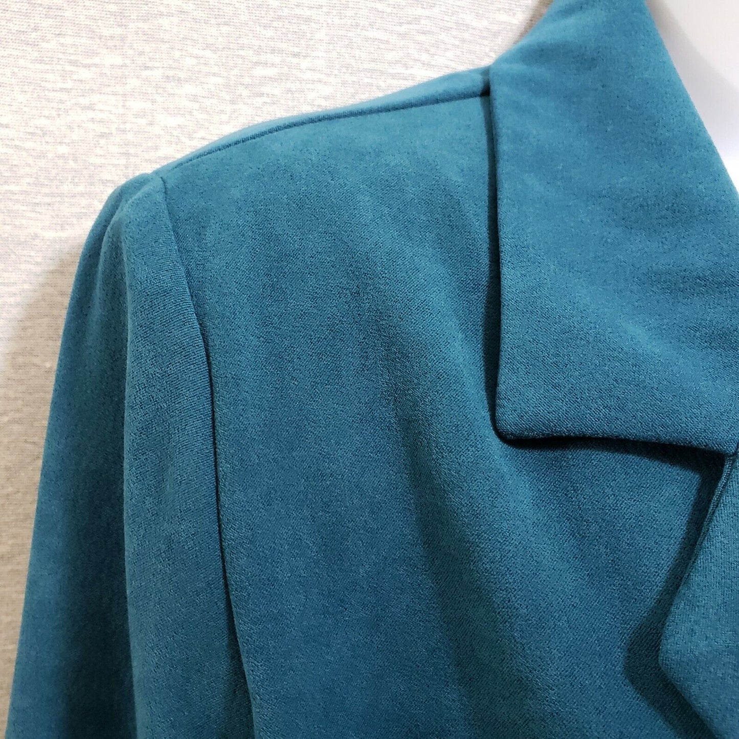 Briggs Women 12-P Soft Blue Polyester Button Up Blazer Jacket Shoulder Pads