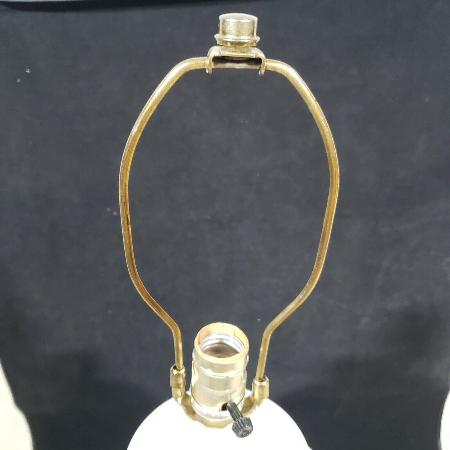 Vintage White Composite Ginger Jar Table Lamp Decorative White Flowers 20" 14 Lb