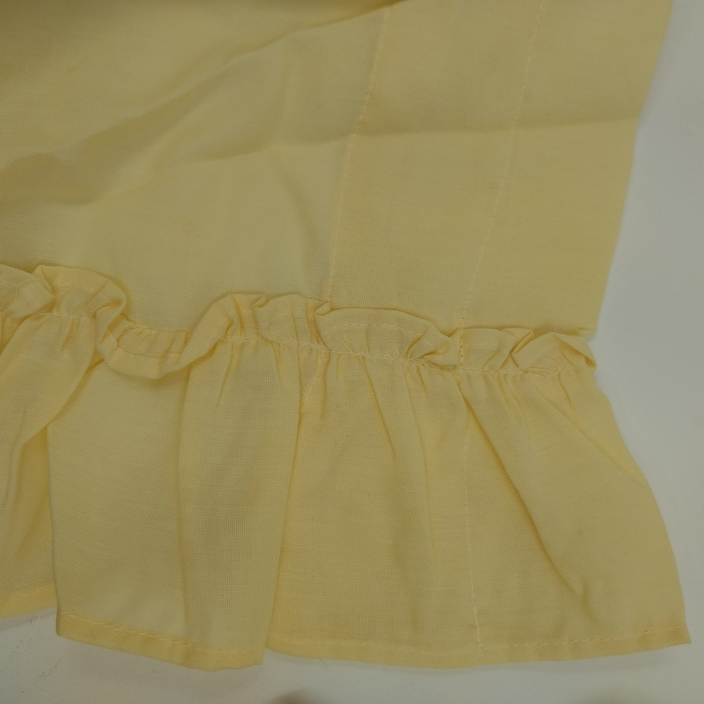 1 Pair Of Cafe Curtain Pale Yellow Ruffled Edge Machine Wash 70% Polyester China