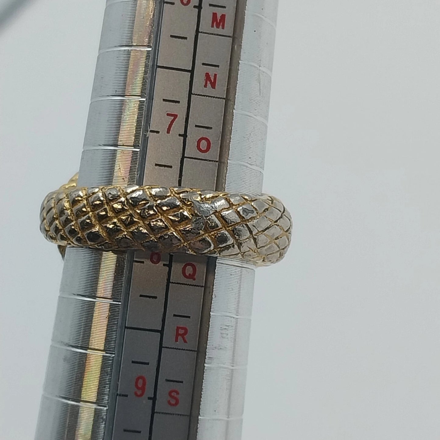 Gold Tone Snake Wrap Bypass Ring Textured Serpent Black Eyes Size 8 Jewelry