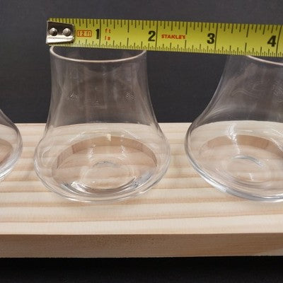 True Spirit Whiskey Tasting Flight Kit 3 Liquor Glasses 5 oz Wooden Tray Footed