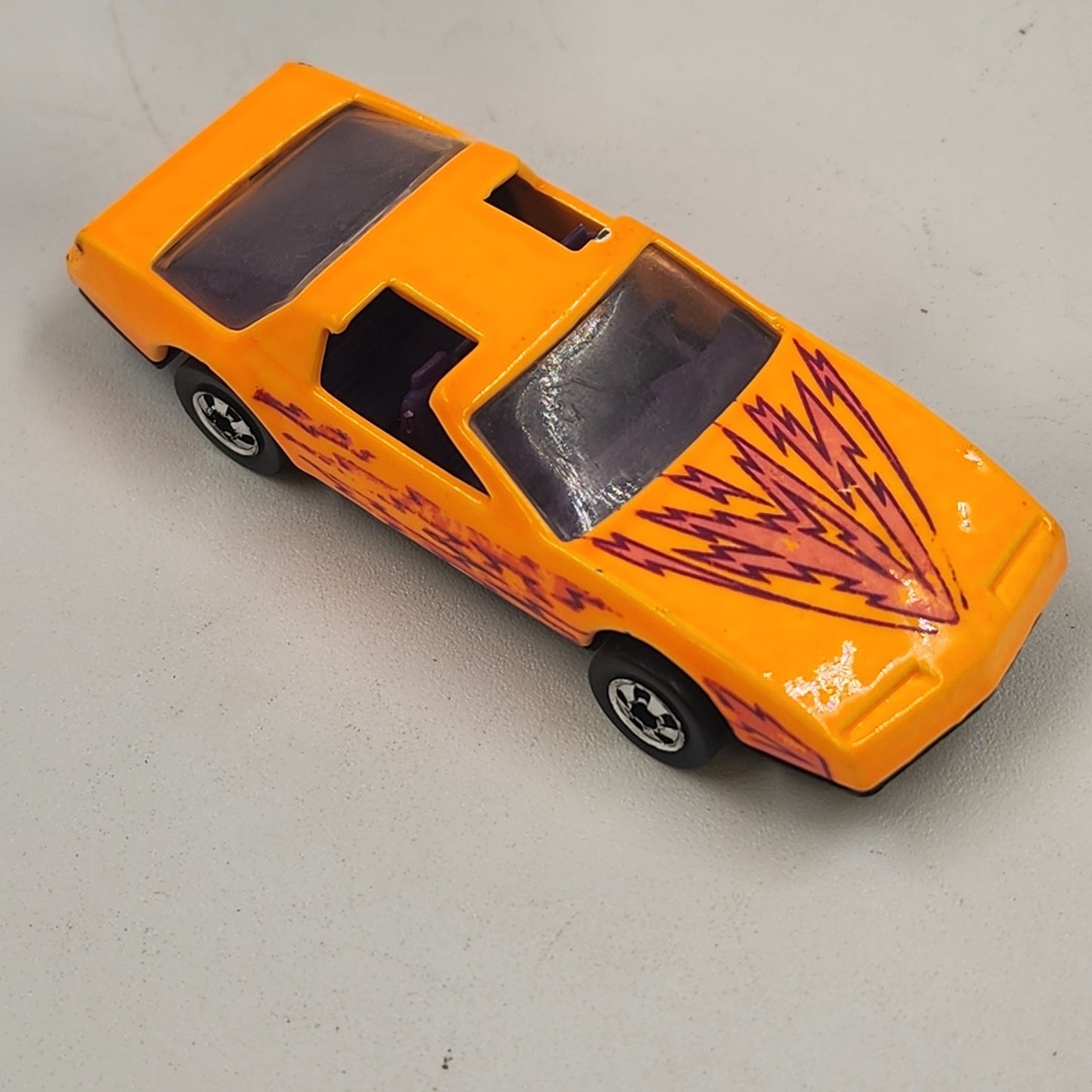 Hot Wheels No 167 Pontaic ‘80s Firebird Orange BW w Lightning Bolts Diecast 1992