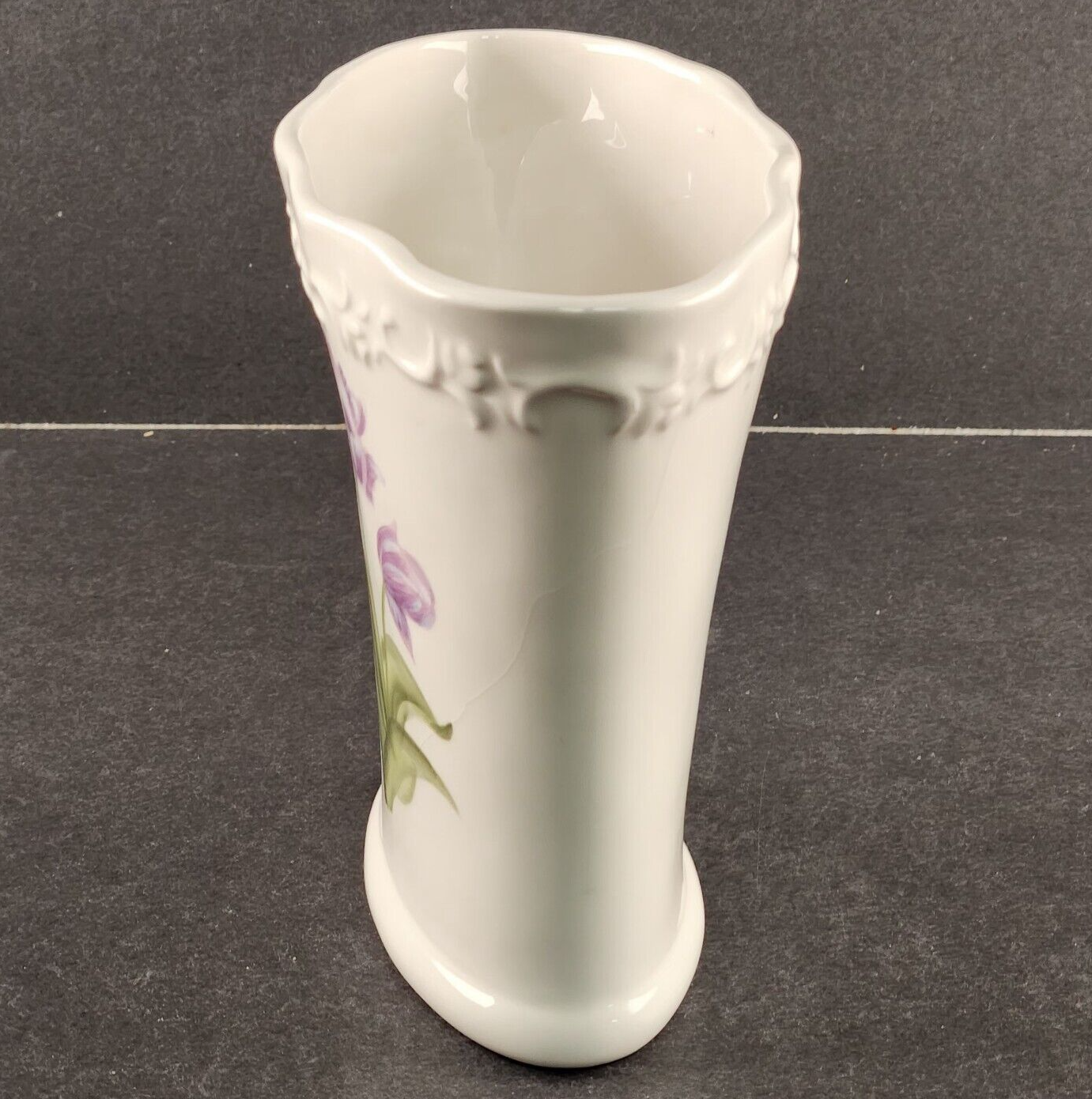 FTD Oval Ceramic Vase Purple Tulips Green Leaves Vintage 6.5" x 3.5" x 5.75"